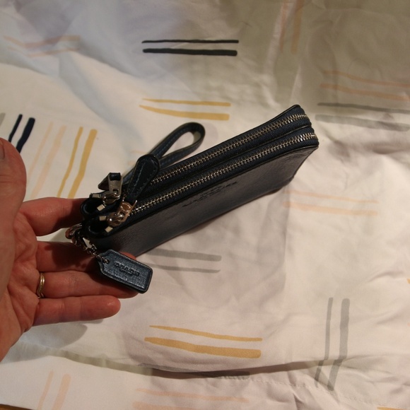 Coach Double-Zip Blue Wristlet - Picture 3 of 8